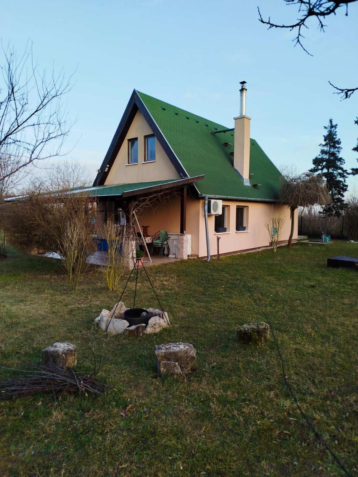 Panna Tanya Villa Tahitotfalu Exterior photo